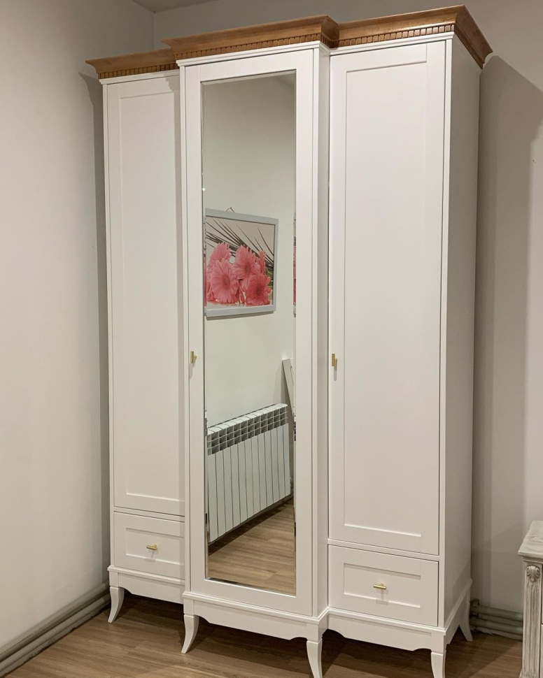 Шкаф "Римини" 3-х ств. Шкаф "Римини" 3-х ств.